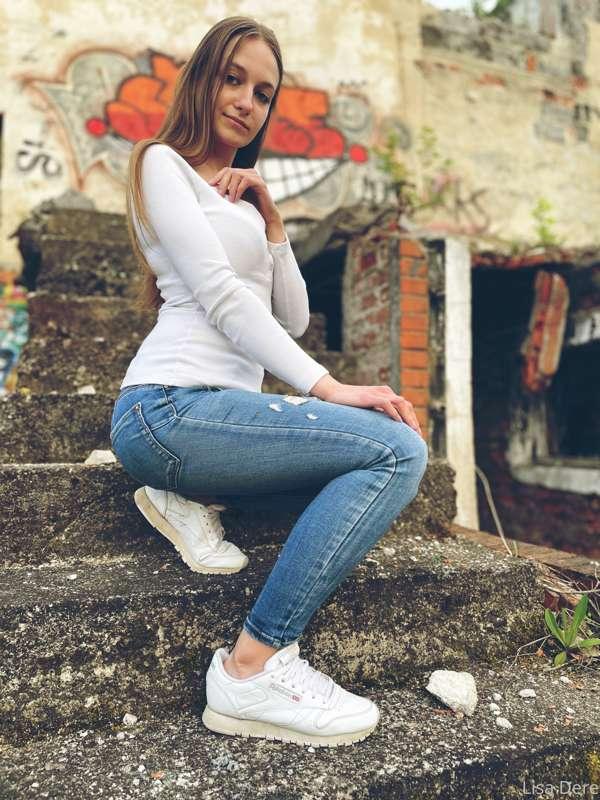 Trochę zdjęć z mojego urbexu 😁
***
Some photos from my urbex..