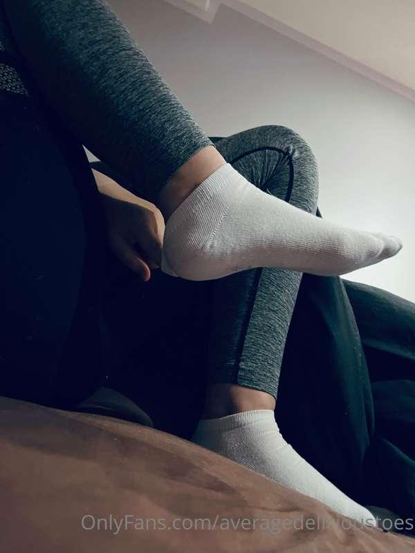 Should I take my socks off and do a little scrunch at you?😜😜..