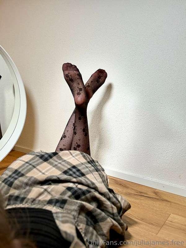 Nylons awww <3<3<3  Every piece of content you see here in t..