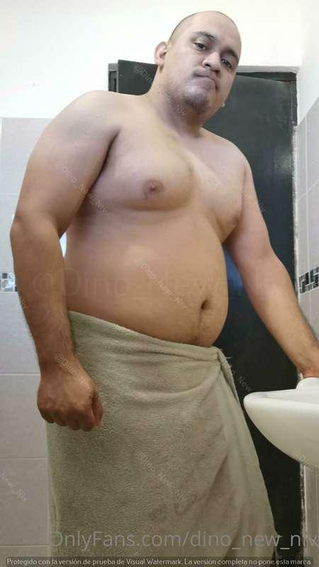 Me acabo de bañar para ir con un chico para coger ¿No quisie..