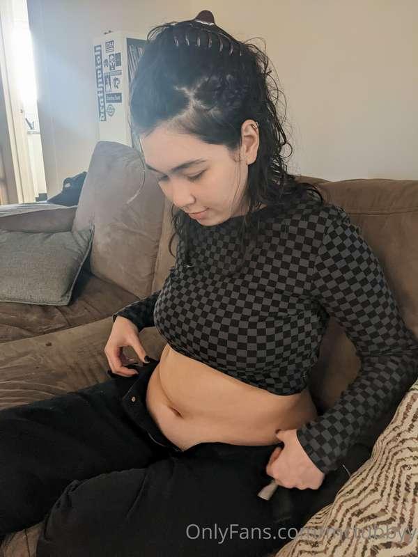 im going to the movies tonight and i want to get so many sna..