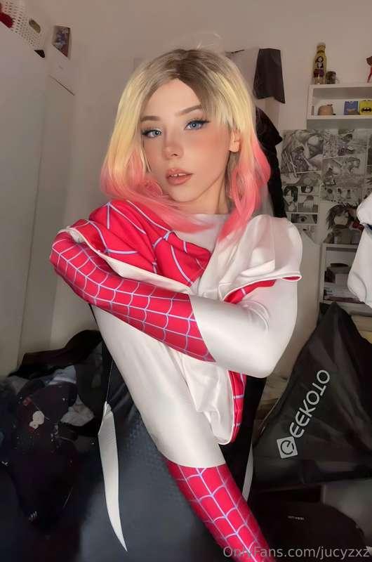 Come closer🕷️💗dm me for the special video💦