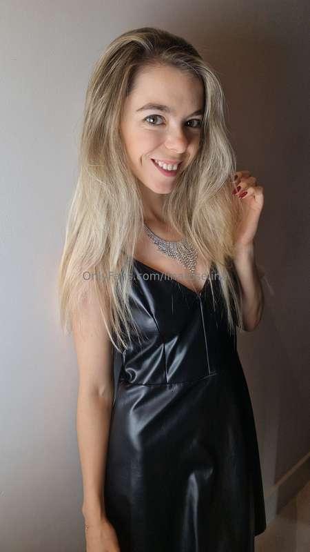 Ohhh it feels so good to be a slavegirl once in a while.. 😇