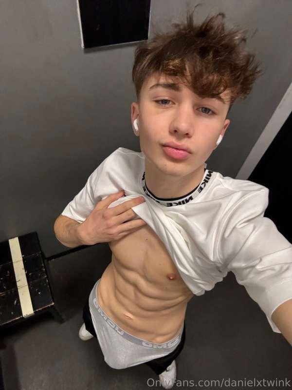 I'm always horny everywhere😋