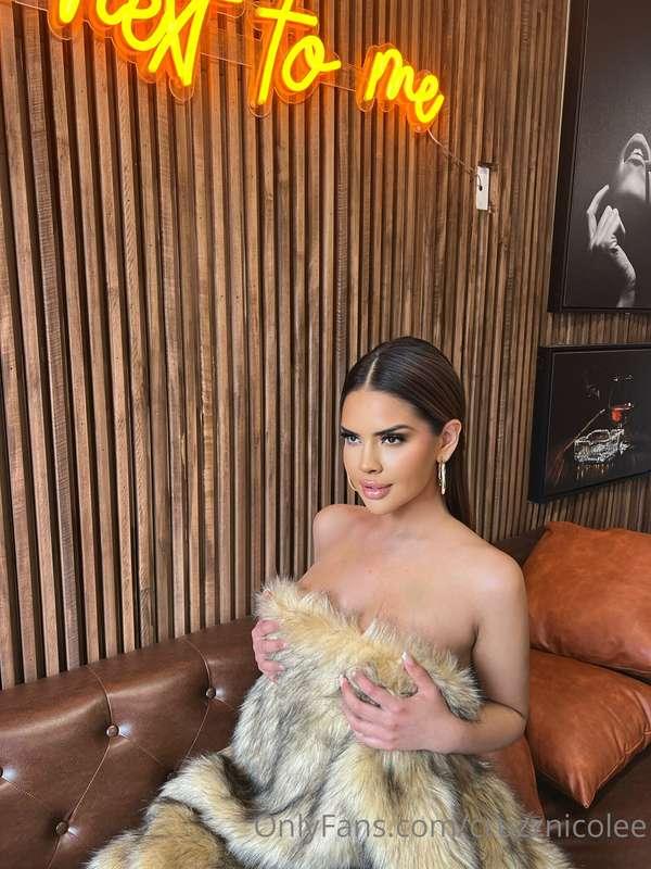 Letting you know I’m here bb 💋