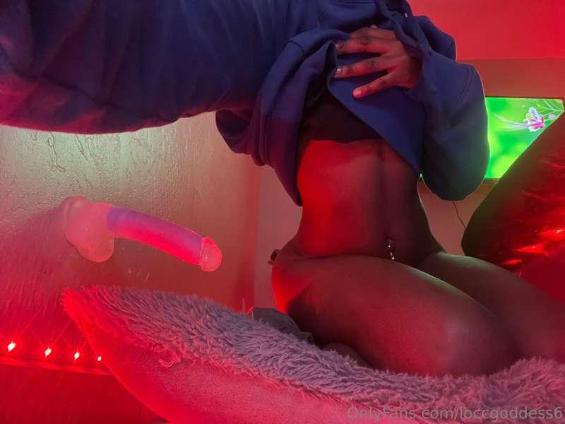 Naughty is fun sometimeee. Tell me what u think happened? 😉