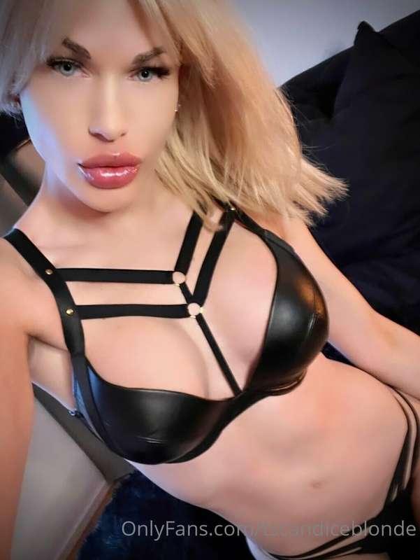 U want some bdsm stuff? 😈