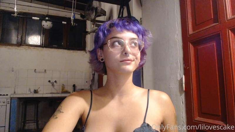 im always available to chat 
prrr