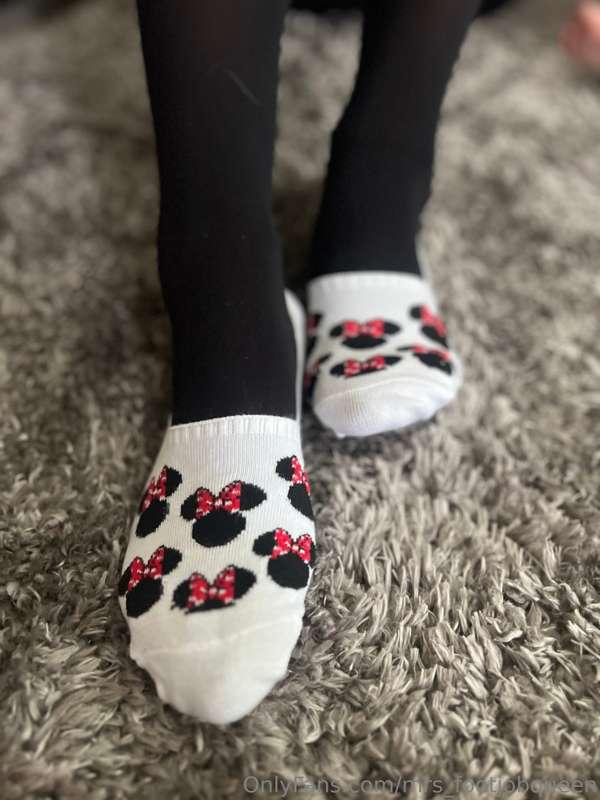mrs_footjobqueen image #4