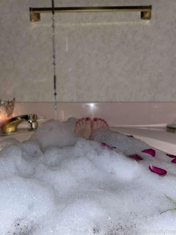 Self love in one of my favorite ways, baths❤️