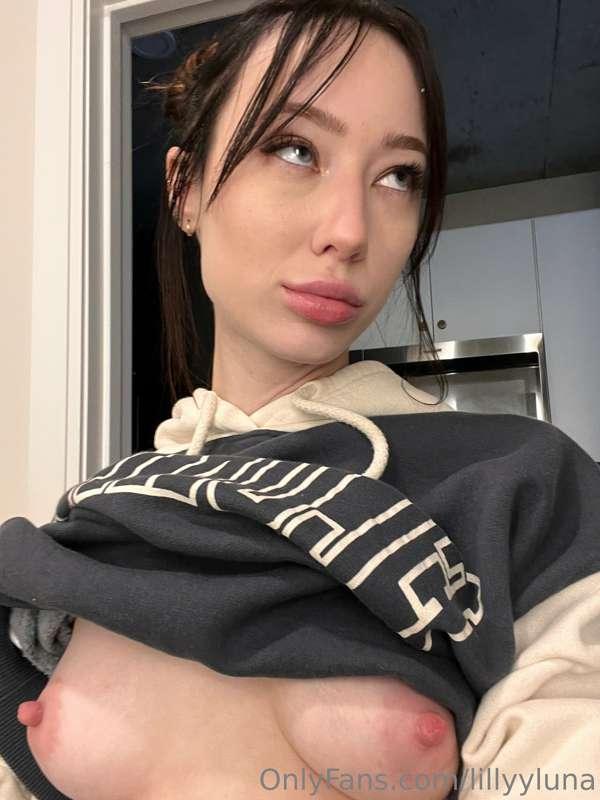 bewbs