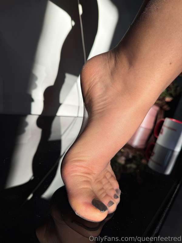 Mine feet are thirsty…