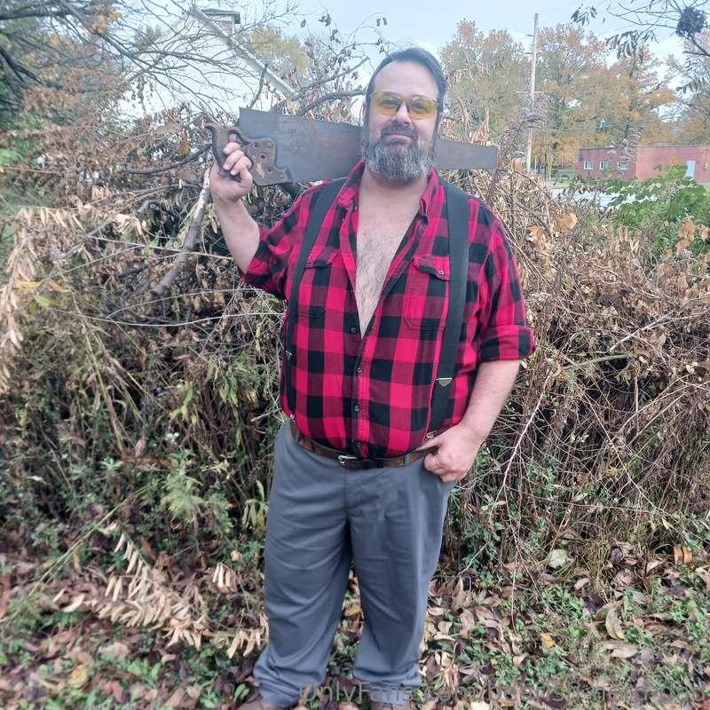 Bisexual does lumberjack for Halloween. Innovative, I know 🤣