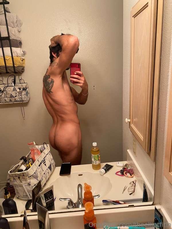 Damn I look good don’t you think? 🥵