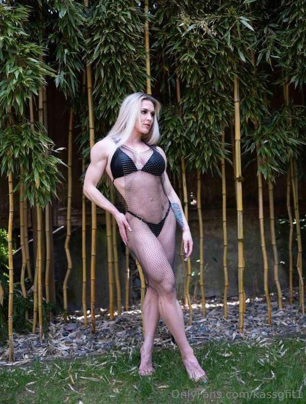 Dropping lots of new content on my VIP page 🥵And a PROMO jus..