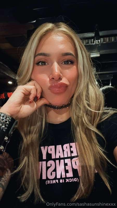 let me be your little e-slut😈