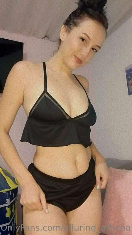 do i look good in black ? 🖤