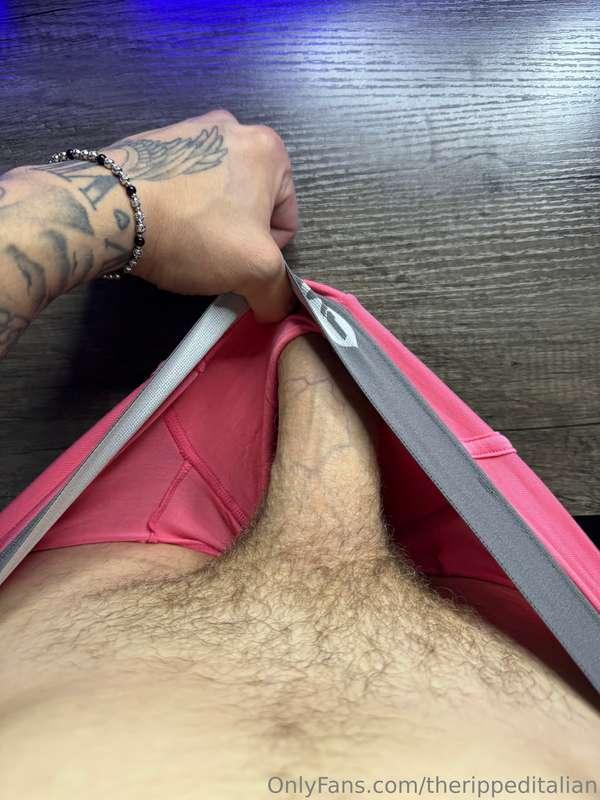 Like this if you’d let me send you pics like this😘