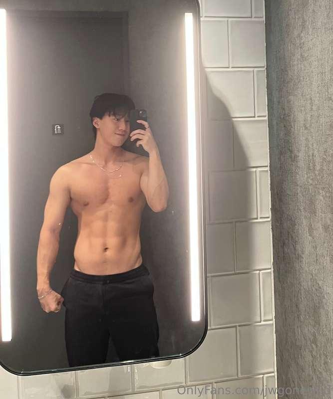 work hard, eat well, look good 😋 