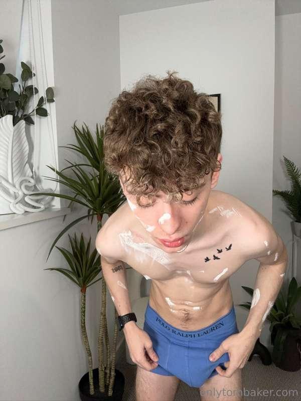 tombakerx image #1