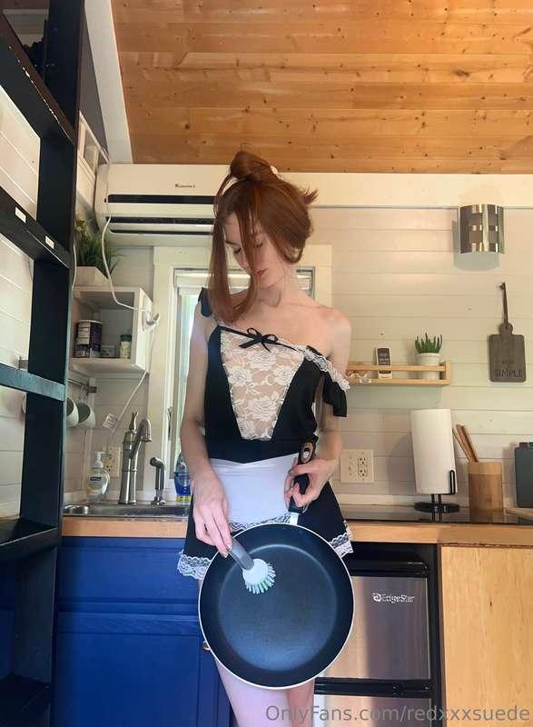 Your maid is so naughty 🧹🧹