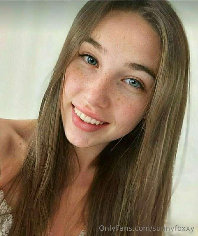 ⚠️The hottest student @aminashy 🌶just started her sex life a..