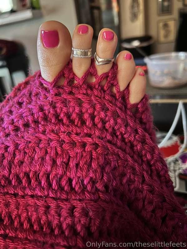 Happy New Year 😘  Starting the year right with a fresh pedic..