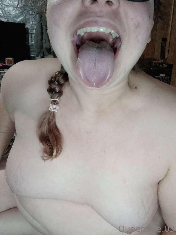 Insert ur dick here 🤤🍆😻