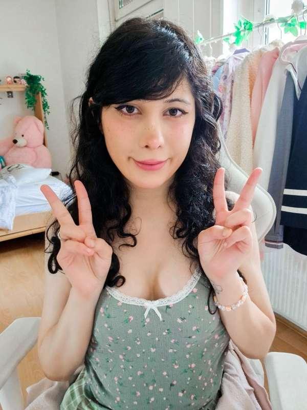 i felt so so pretty in my recent pics i made :)