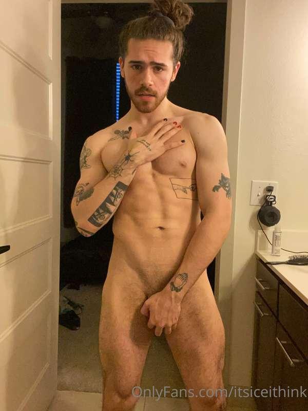 I hope youre hungry🍑😘 (showing more face bc y'all asked for ..
