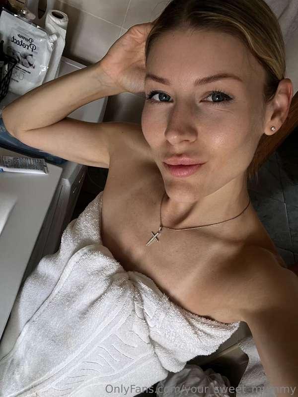 ✨ I wasn’t even planning to take pictures today… but after t..