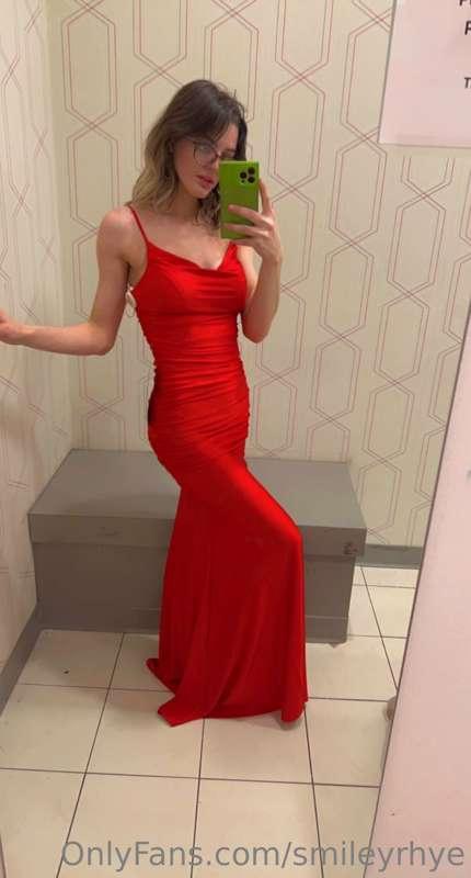 Played in dresses the other day😌
What do you think?🤔