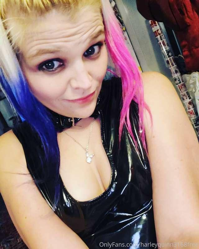 New latex dress seek peek