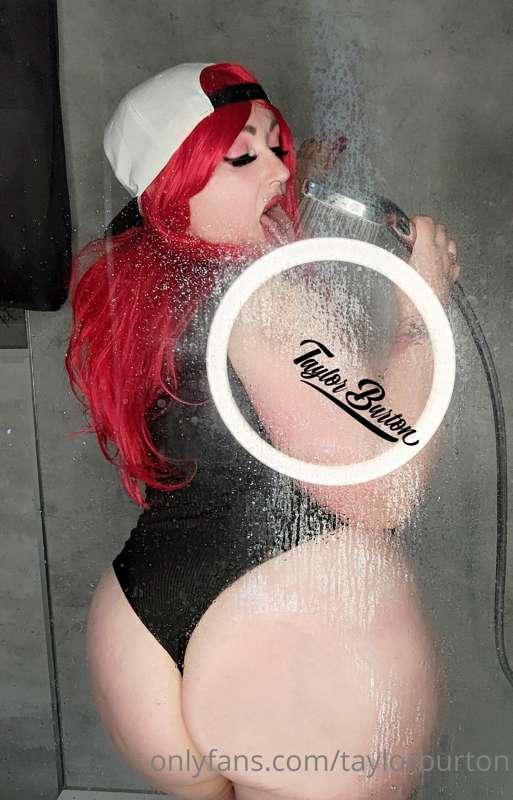 come take a shower with me 😏