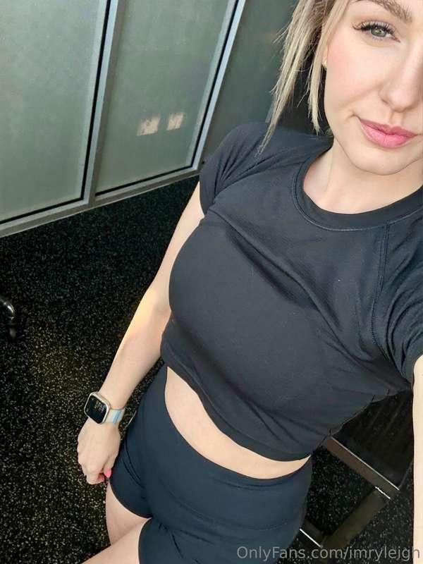 Ready for hot yoga with me babe??😉