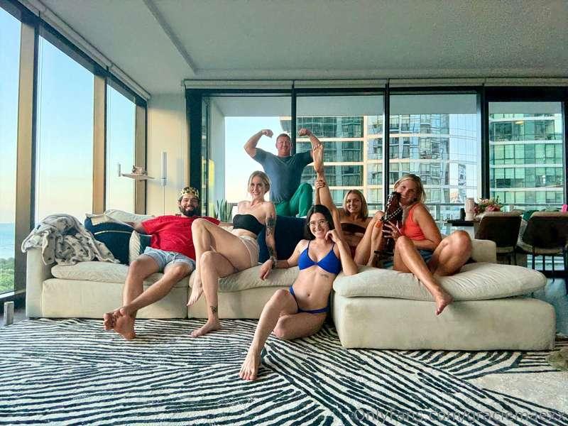 5Some Orgy with Lexi, Tammy, Bambi, John & Riley