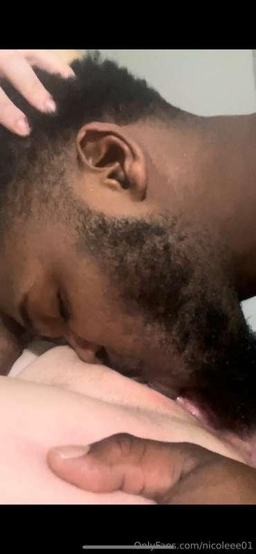 Eat this pussy and ass 😋 he said I taste sooo good