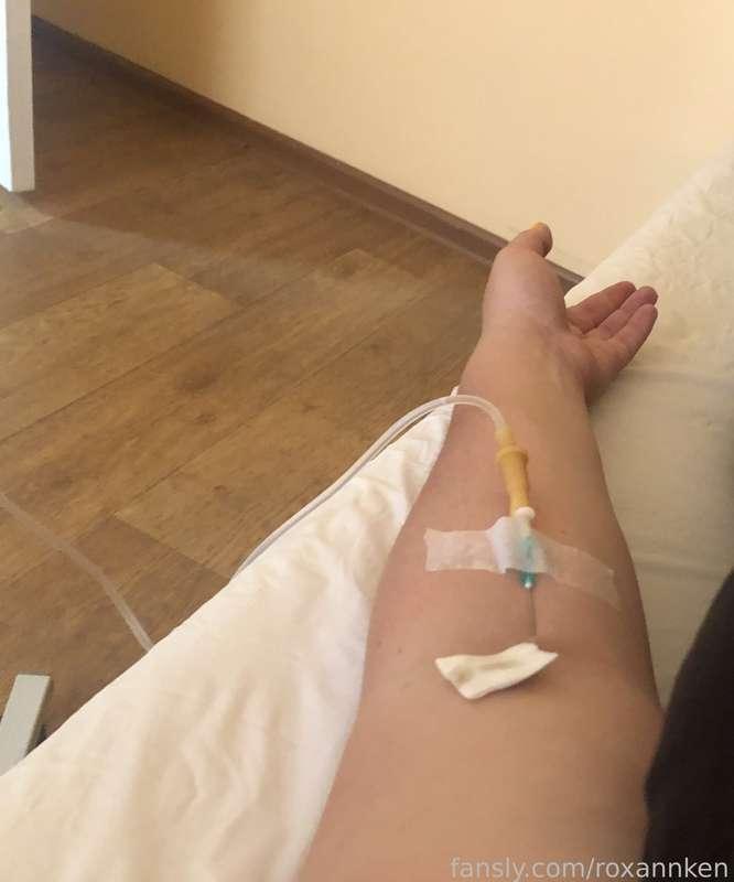 Went to hospital yesterday
I have gastritis and like initial stage of ulcer:( Doctors did an ultrasound and prescribed me special treatment so now I go to hospital every day to get the treatment
All in all I am a healthy person but I was eating too much noodles lol
Honestky doctors said the reason was stress
Do you get stressed often? I think nowadays everyone gets through lots of stress and it is really difficult to relax so I honestly think Fansly is a huge help for every and each!
#life #blog #lifestyle #public #daily #thewayiam #arm #doctor #young