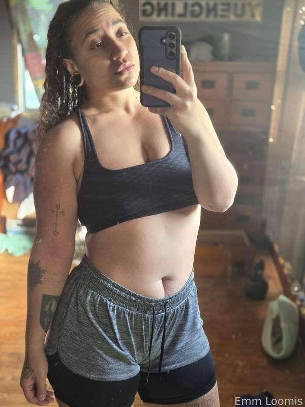 Your new gym crush 😍 

#slimthick ♡ #musclemommy ♡ #gymgirl ♡ #muscular ♡ #stoner ♡ #bigass ♡ #curvy ♡ #allnatural ♡ #b/g ♡ #xxx ♡ #thick ♡ #twerk ♡ #mixedrace ♡ #stronggirl ♡ #winking ♡ #spreading ♡ #bigtoys ♡ #sloppybj ♡ #footfetish ♡ #wrinkledsoles ♡ #softsoles ♡ #feet ♡