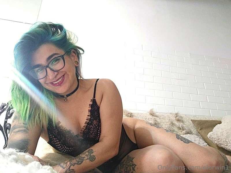 Hi 😘😘