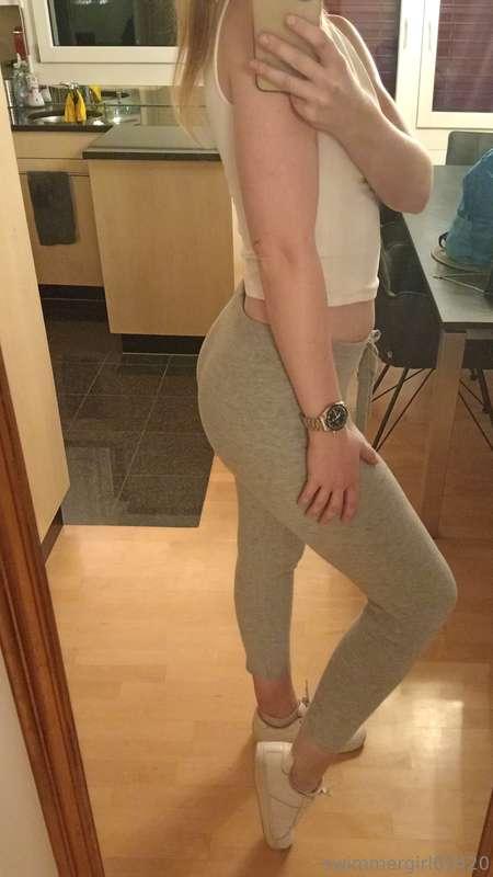 Turns out this pose does in fact show off your ass better. A..
