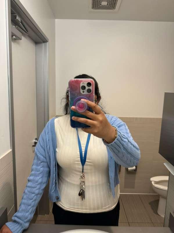 i love hiding away at work to take nudes 😇