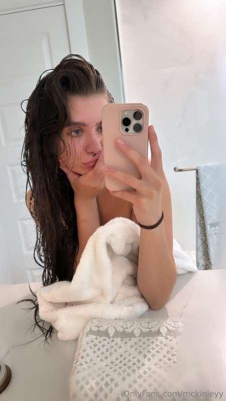 Keep me in your weekend plans😘😇