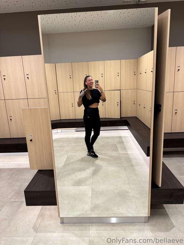 hitting the gym inspiring to be a muscle mommy 💪🏻💪🏻🤣🤣🤣