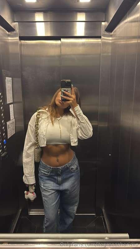 Outfit: 10/10. Behavior? Let’s not talk about that 🤭🙈