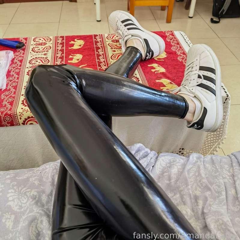 Compilation of pictures of my Adidas Superstar with latex leggings :P non-NSFW album

#latex #latexfetish #latexlegs #latexleggings #sneakerfetish #shoefetish #adidas #superstar #adidassuperstar