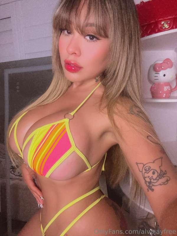 This body’s your playground… wanna see how I ride? 🐎💦