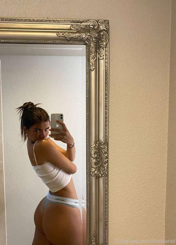 💋