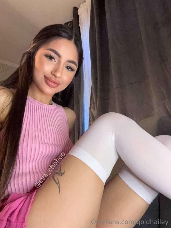 HEY! 🔥 @eva_chohoo 🔥I didn't come to play 😈 i came to warm u..