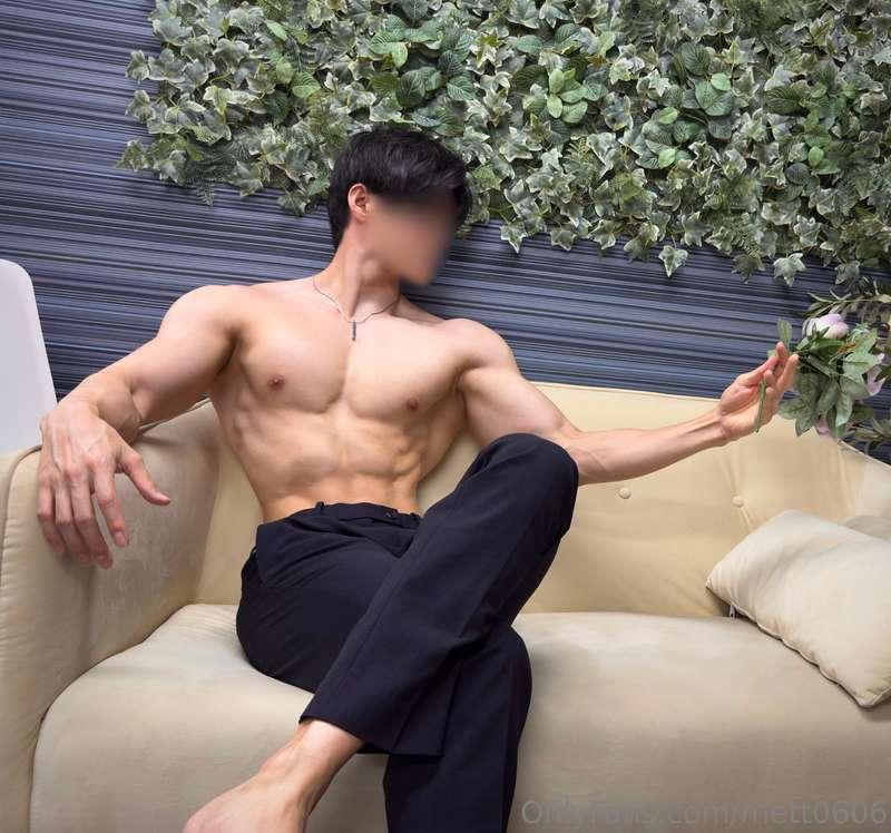 I'll give you this rose 🌹